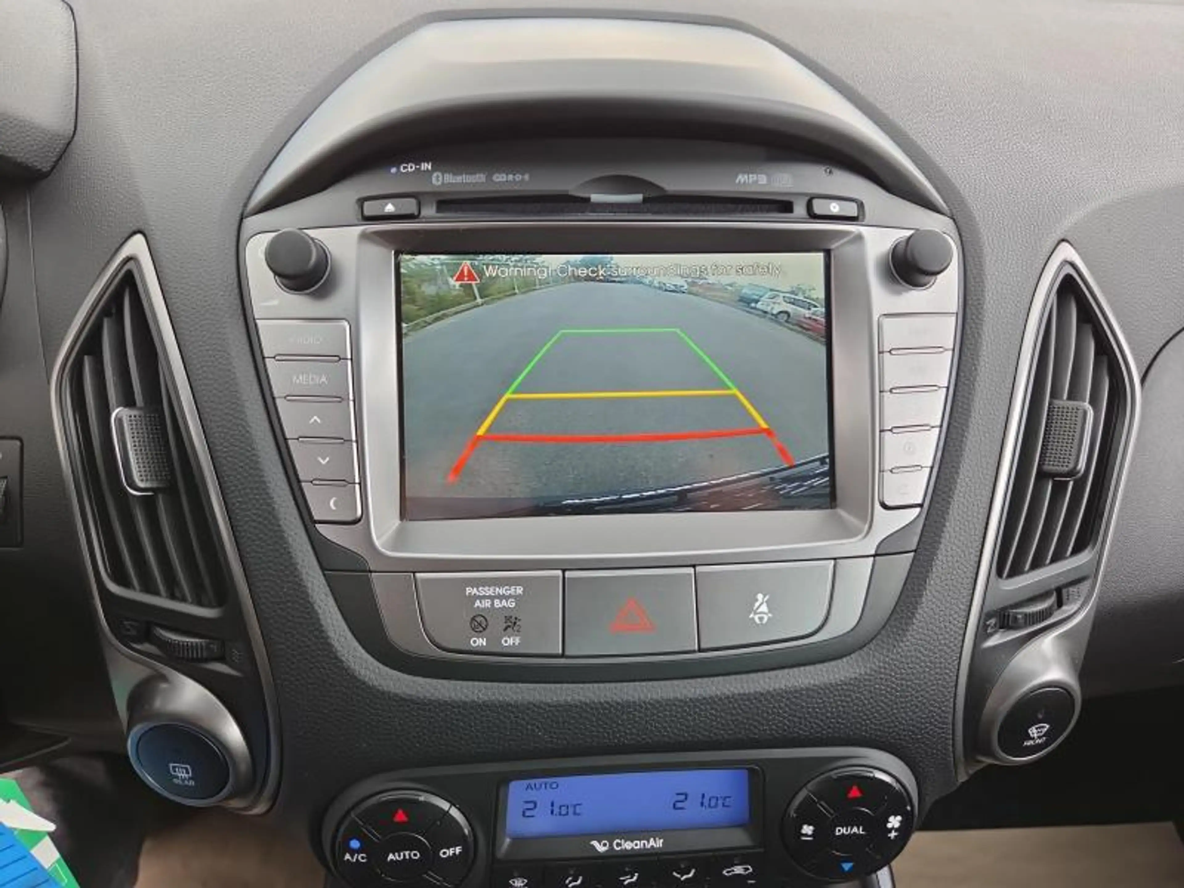Hyundai iX35 1.7 116cv Gris 01/16 Airco GPS Bluetooth — photo 15