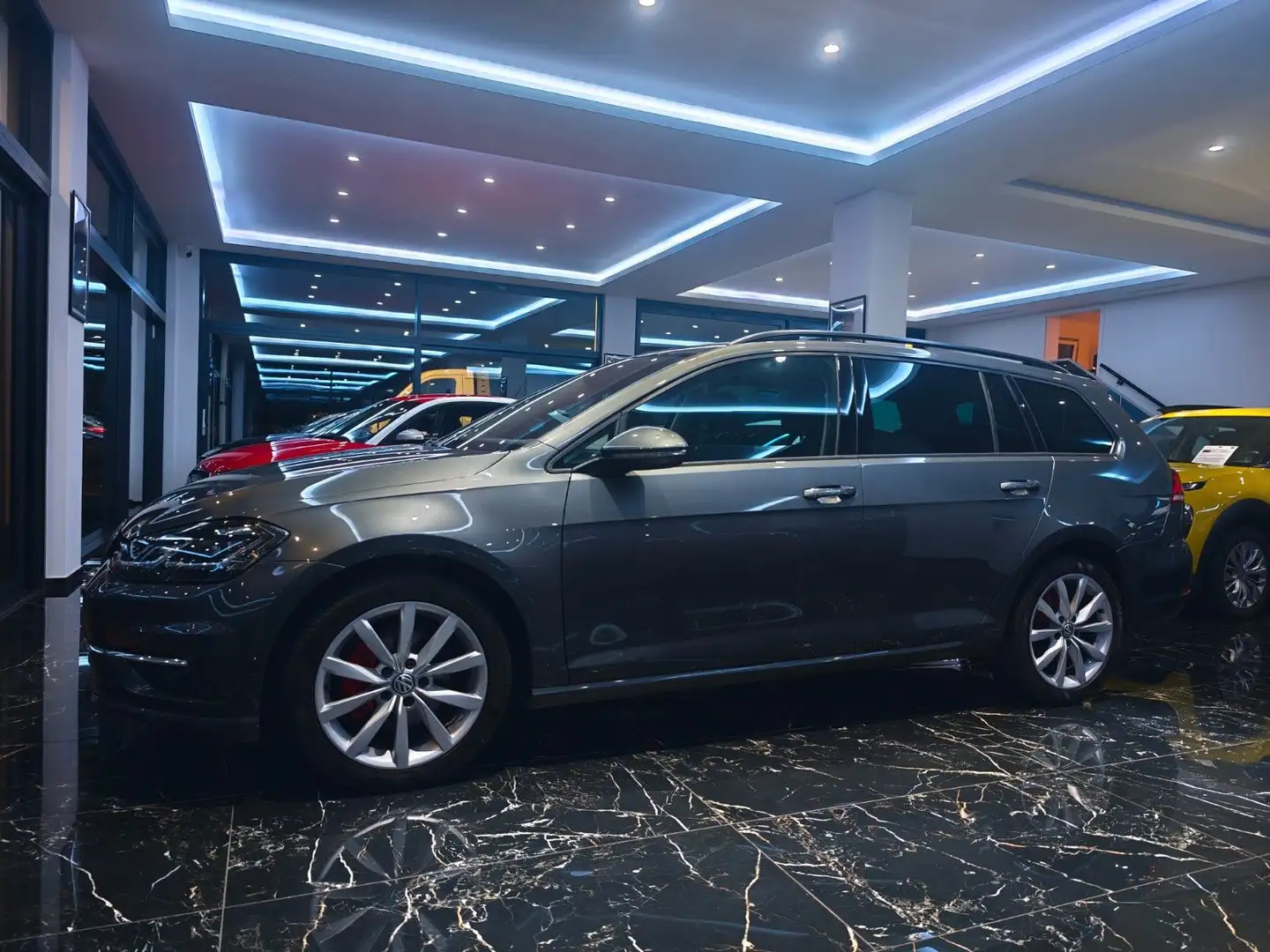 Volkswagen Golf VII Variant BMT/Start-Stopp VOLLDIGITAL Gris - 2