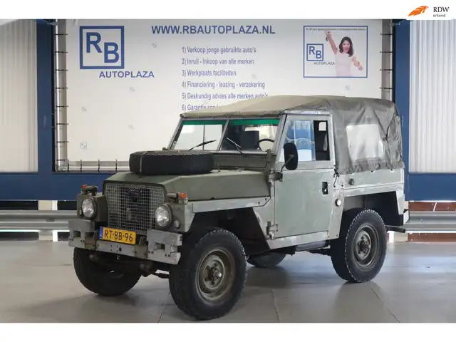 Land Rover Defender 2.3 88" / Juni 1977 / Weg Bel vrij / APK VRIJ / OL
