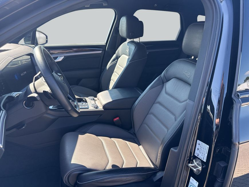 Volkswagen Touareg 3.0 TDI Tip. R-Line Black Style AHK/Matrix — photo 10