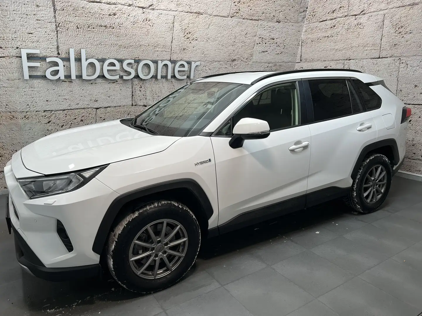 Toyota RAV 4 RAV4 2,5 Hybrid 4x2 Active + Winterpaket Weiß - 2