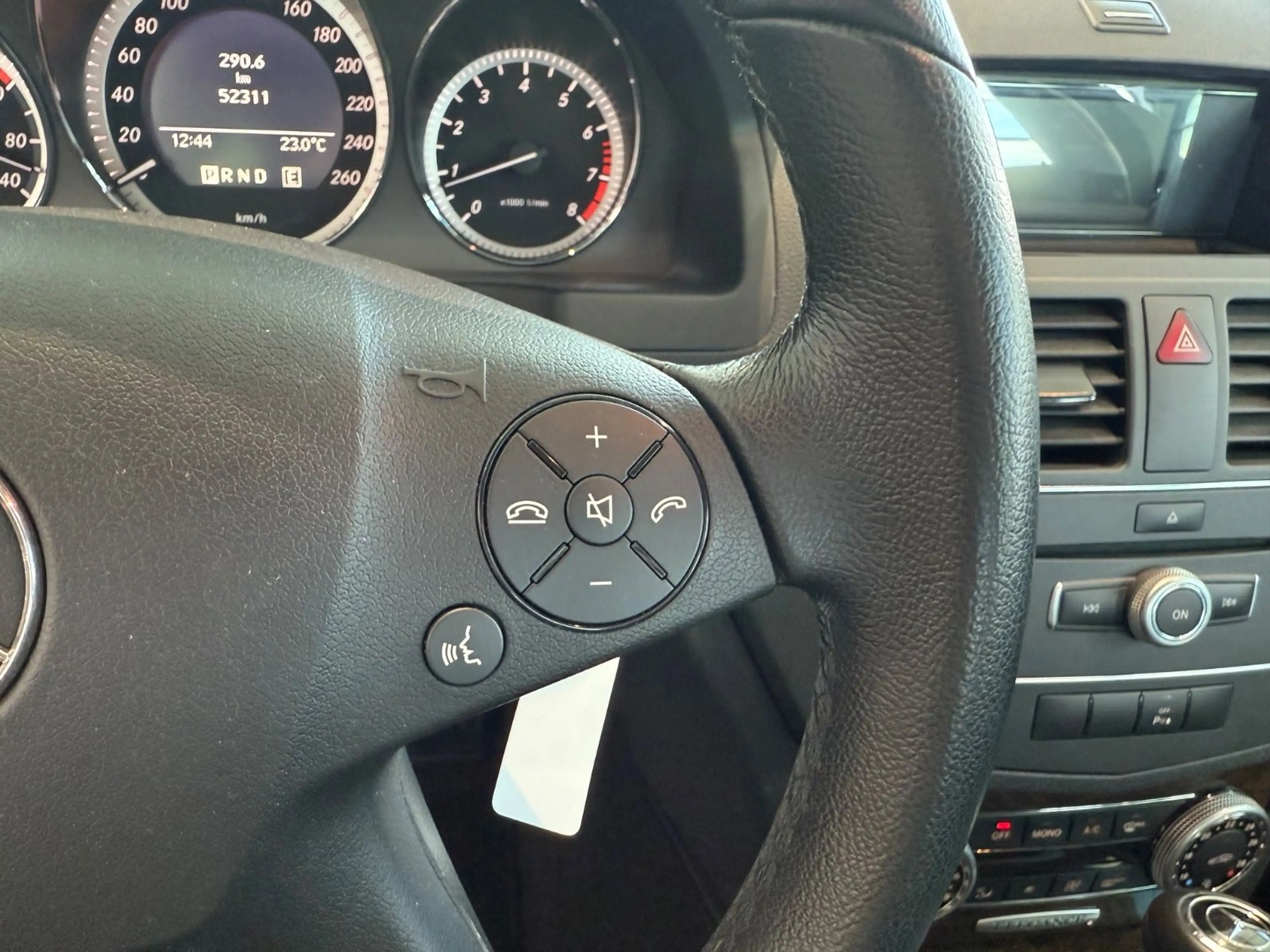 Mercedes-Benz C 200 AUTOMATIK+NAVI+SHZ+TEMPOMAT+PDC C 200 C Li — photo 15