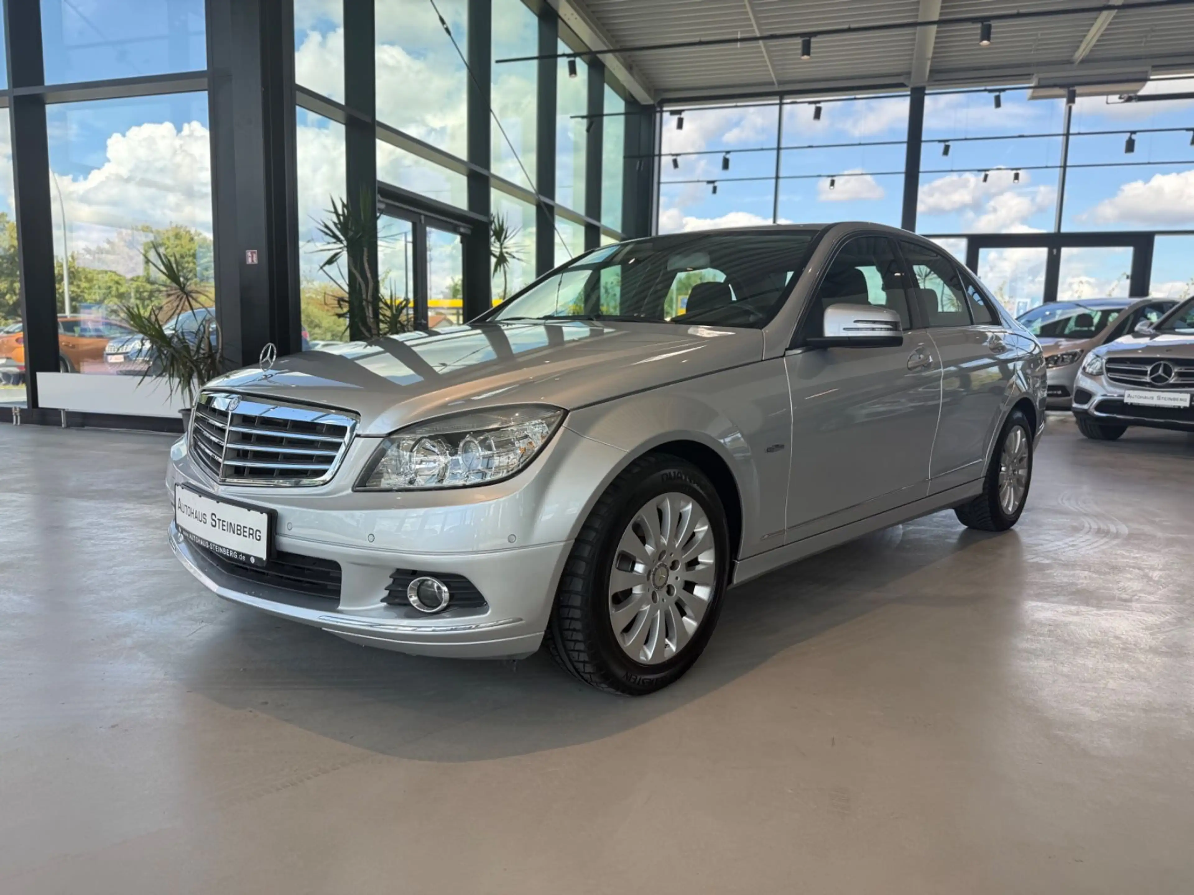 Mercedes-Benz C 200 AUTOMATIK+NAVI+SHZ+TEMPOMAT+PDC C 200 C Li — photo 3