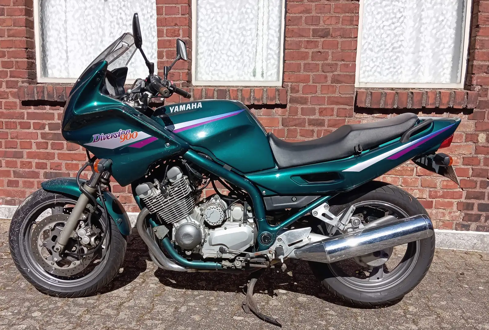 Yamaha XJ 900 Verde - 1