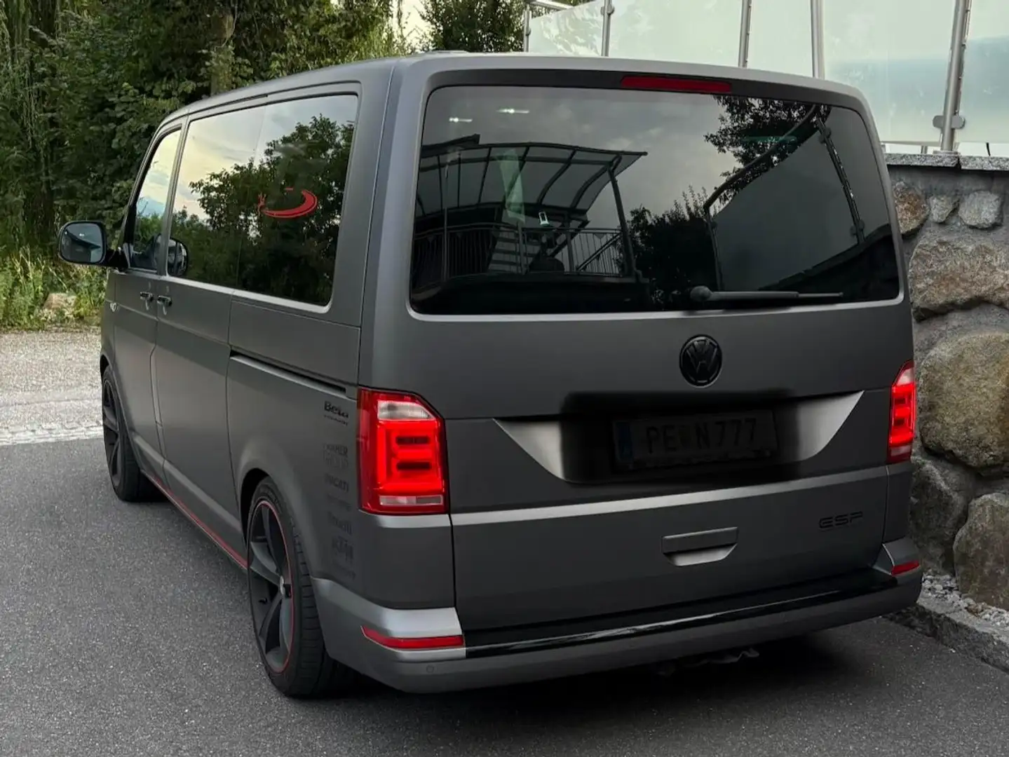Volkswagen T6 Multivan Multivan Highline 2,0 TDI 4Motion BMT DSG Highline Grau - 1