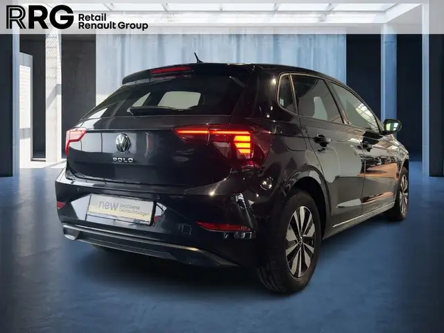 Volkswagen Polo view 5