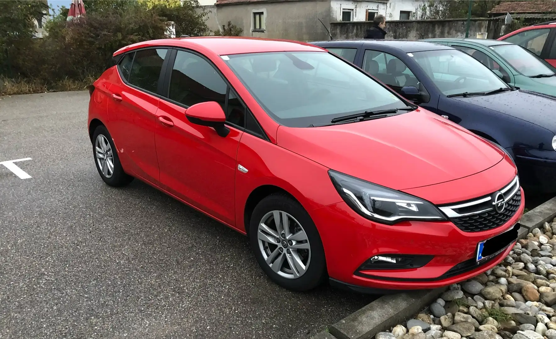 Opel Astra 1,0 Turbo Ecotec Dir. Inj. Österreich Edition St. - 2