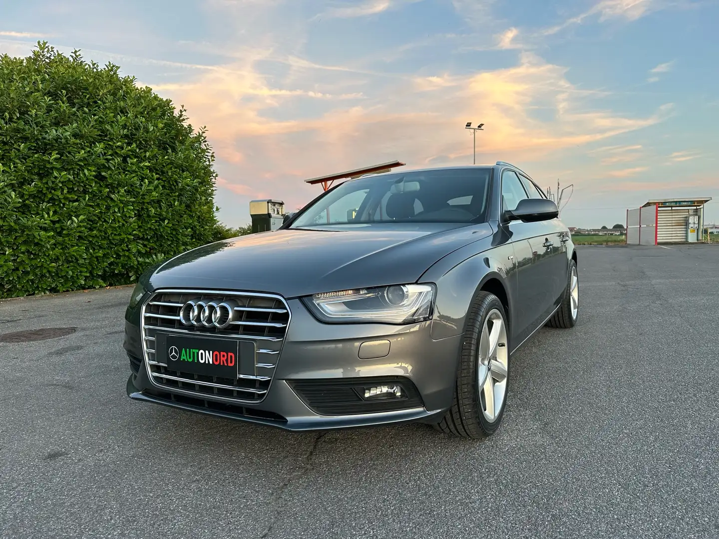 Audi A4 Avant 2.0 tdi 150cv E6 Cambio Automatico 8M Grigio - 1
