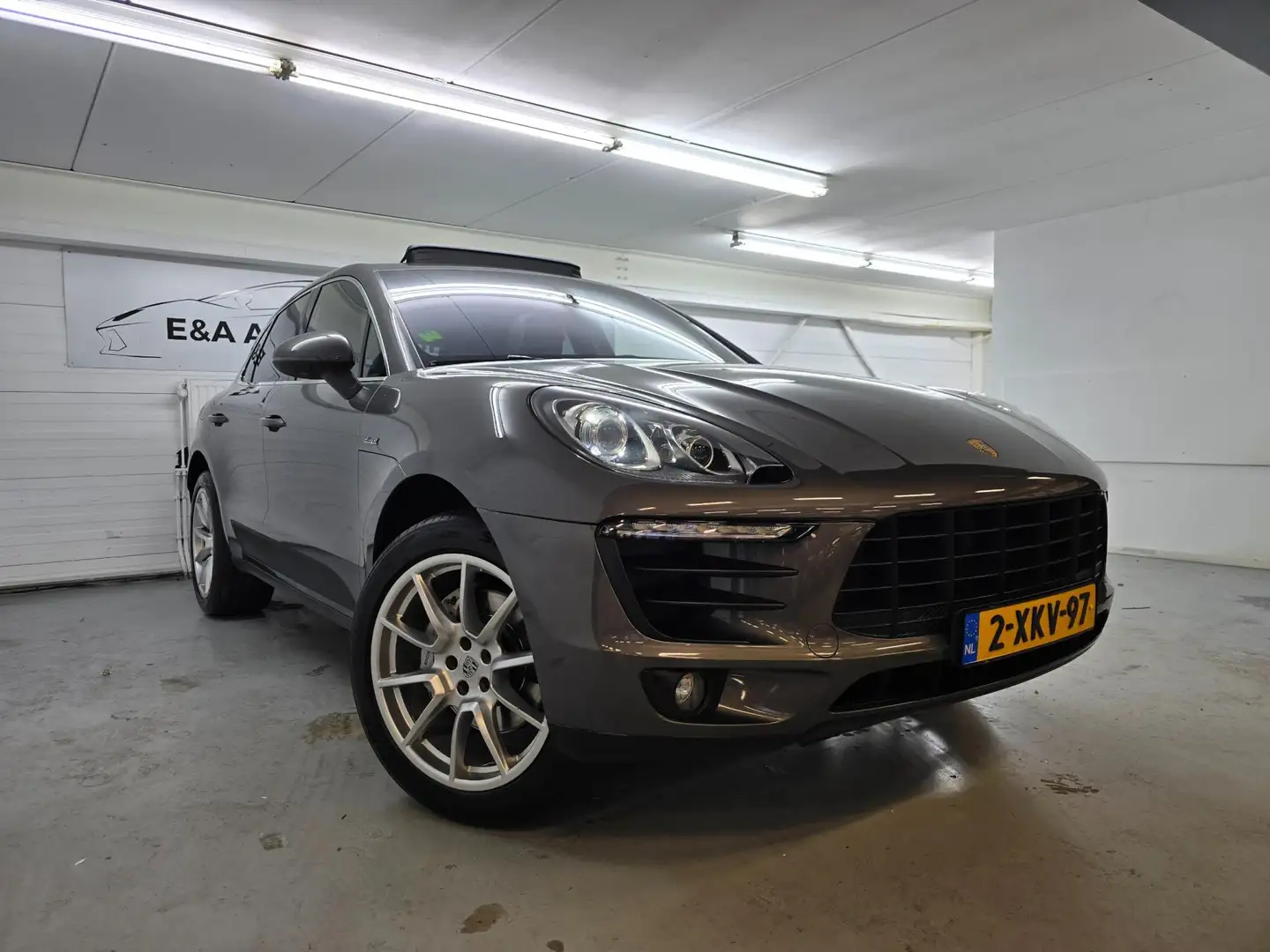 Porsche Macan 3.0 D S Grijs - 2