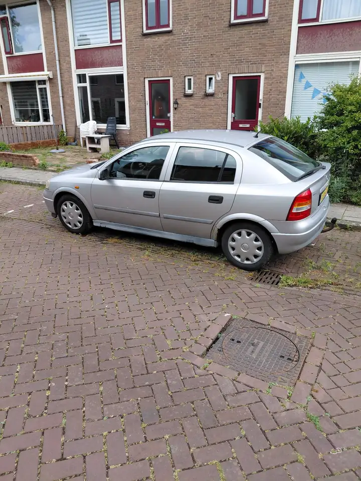 Opel Astra 1.6 Club, foto 1