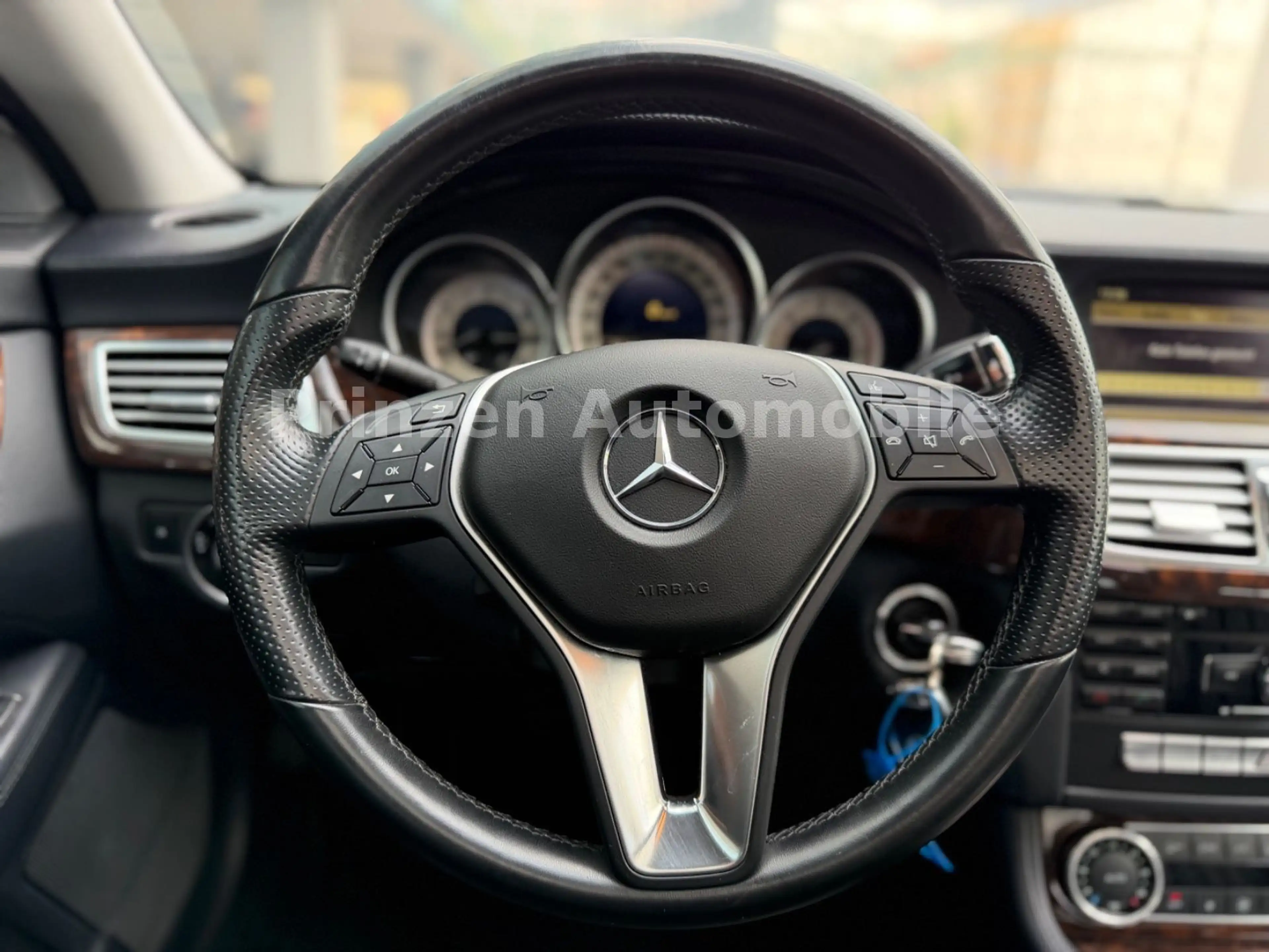 Mercedes-Benz CLS 350 CDI BlueE*Aut*S.Dach*Leder*2.Hand — photo 15