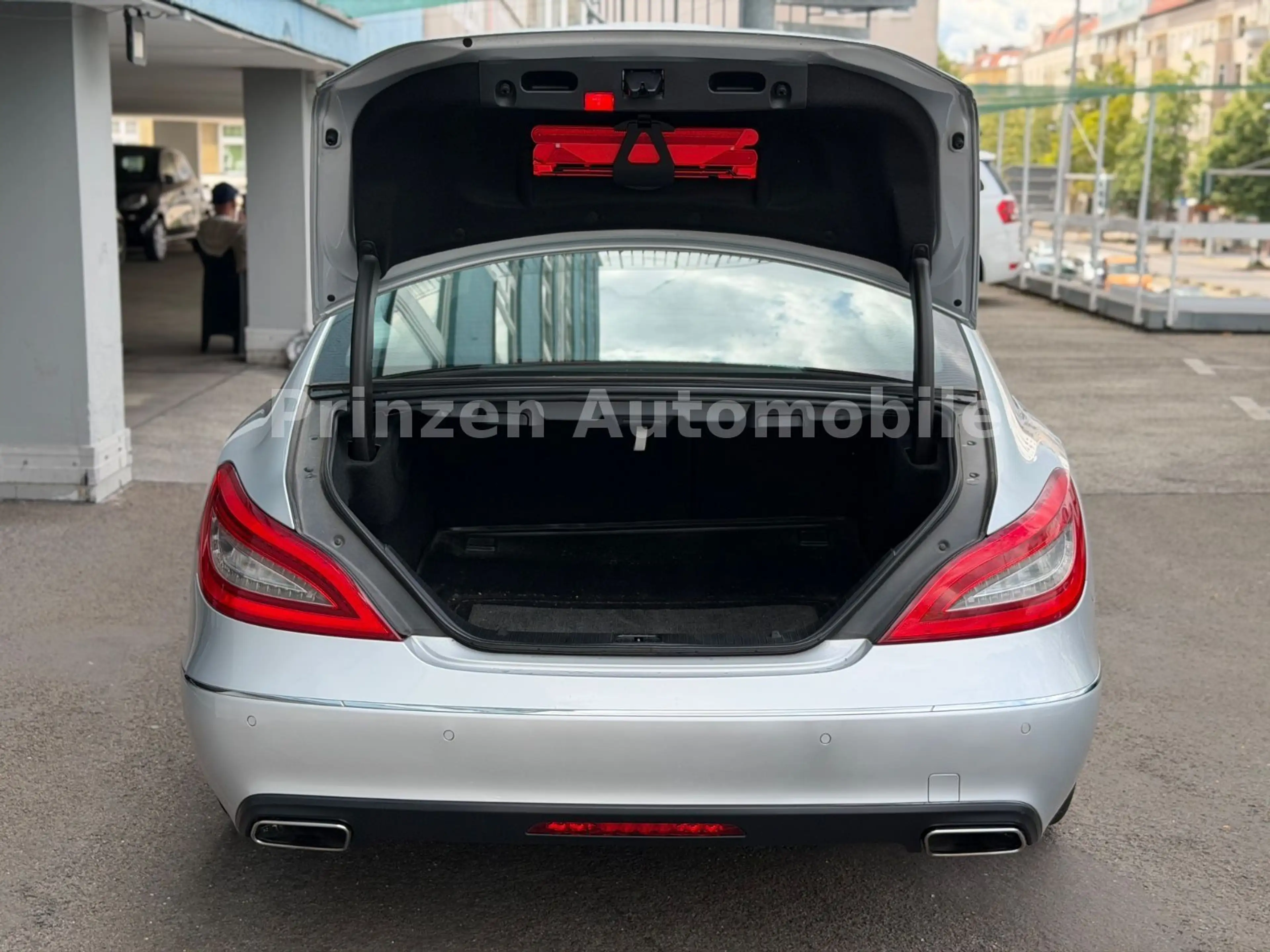 Mercedes-Benz CLS 350 CDI BlueE*Aut*S.Dach*Leder*2.Hand — photo 6
