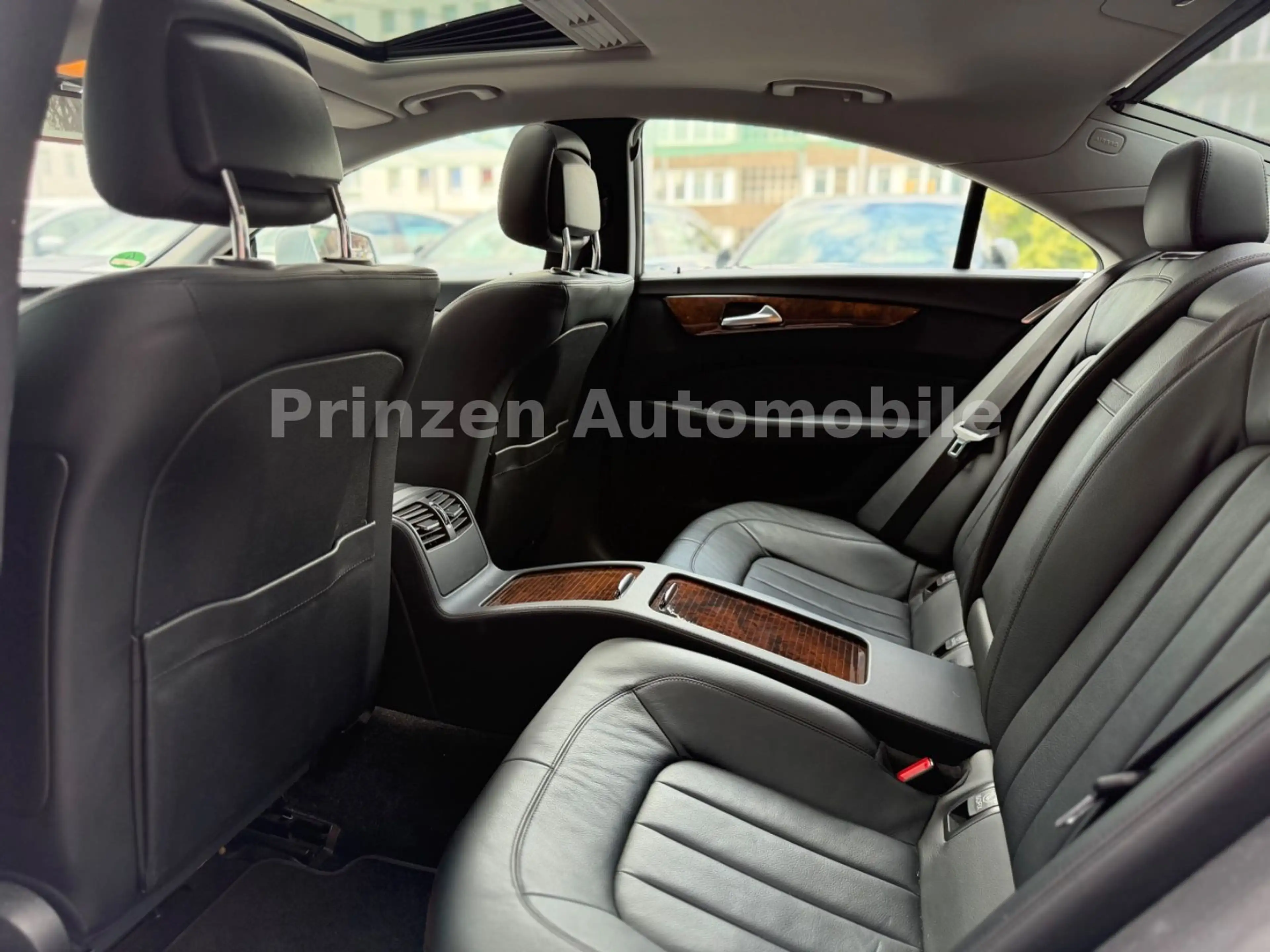 Mercedes-Benz CLS 350 CDI BlueE*Aut*S.Dach*Leder*2.Hand — photo 10