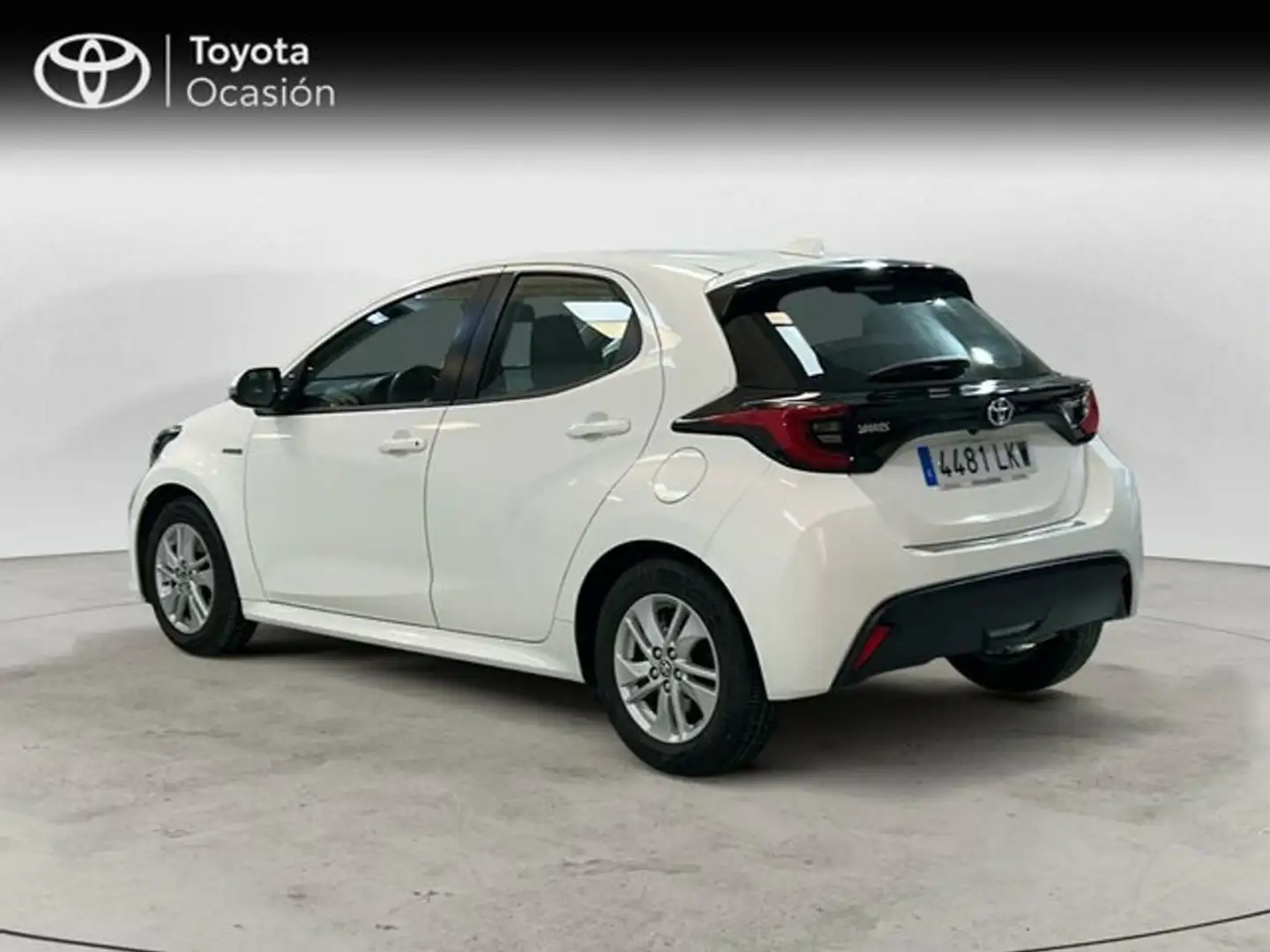 Toyota Yaris 5P Active Tech 120H e-CVT Blanco - 2