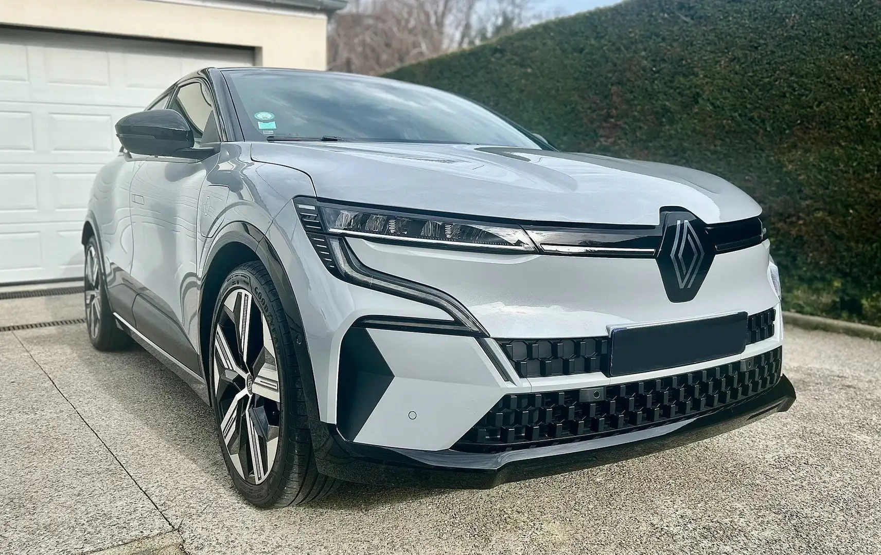 Renault Megane E-Tech Renault Megane E-Tech Iconic ev60 220ch Gris - 1