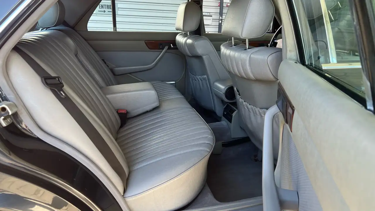 Mercedes-Benz 300 SE AIRCO-CUIR-4VE-ABS-JA16P (ETAT IMPECCABLE), foto 11
