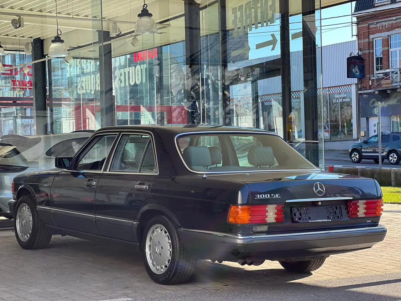 Mercedes-Benz 300 SE AIRCO-CUIR-4VE-ABS-JA16P (ETAT IMPECCABLE), foto 6