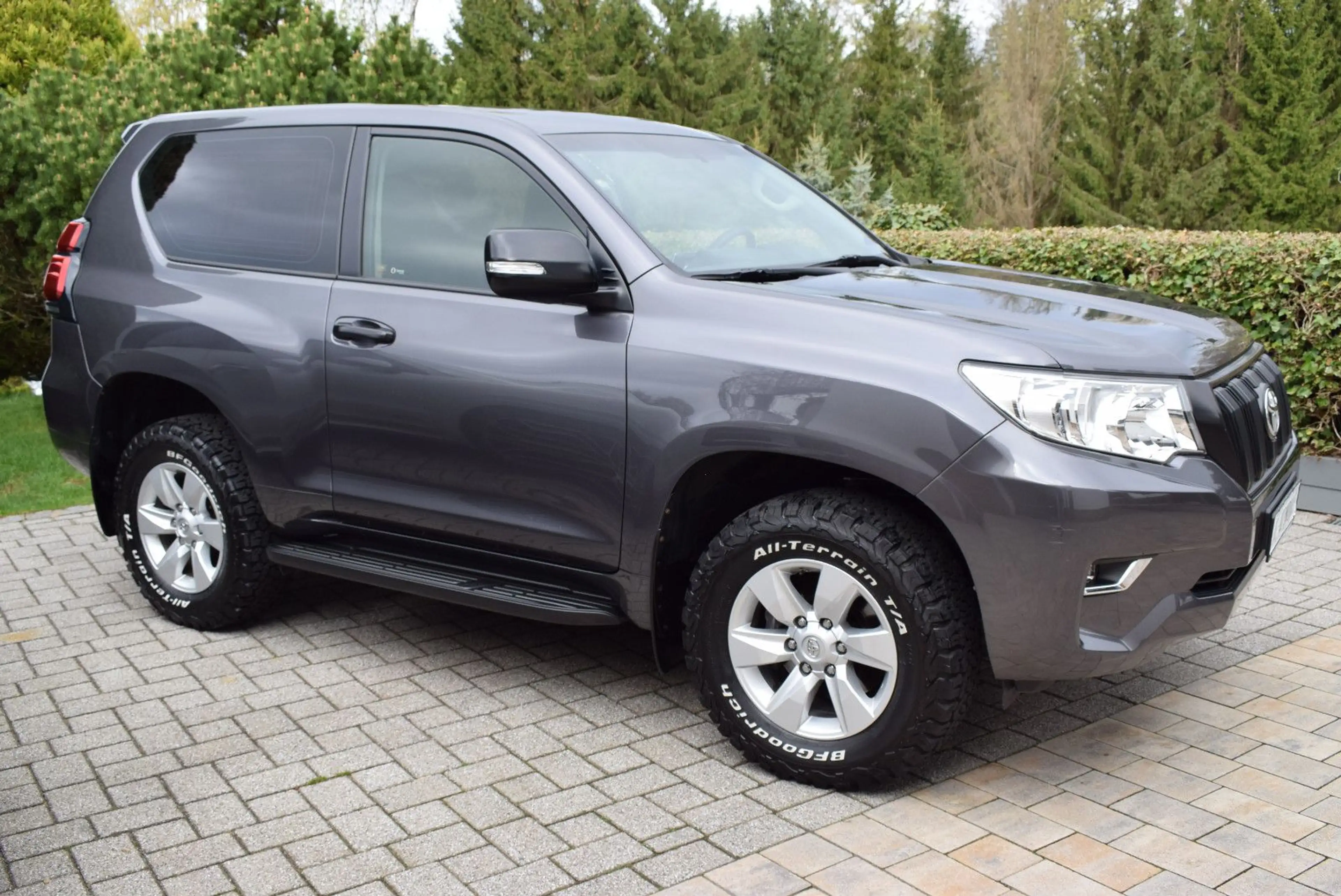 Toyota Land Cruiser / AHK / SH GEPFLEGT — photo 5