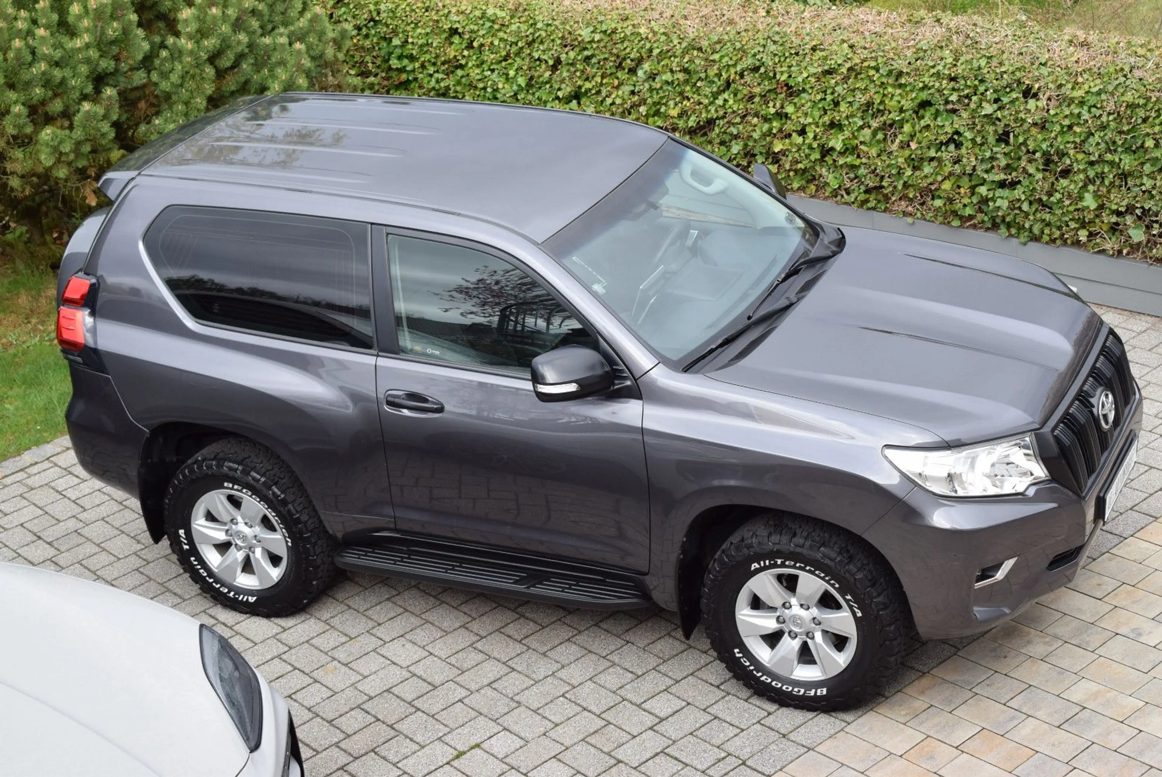 Toyota Land Cruiser / AHK / SH GEPFLEGT — photo 8