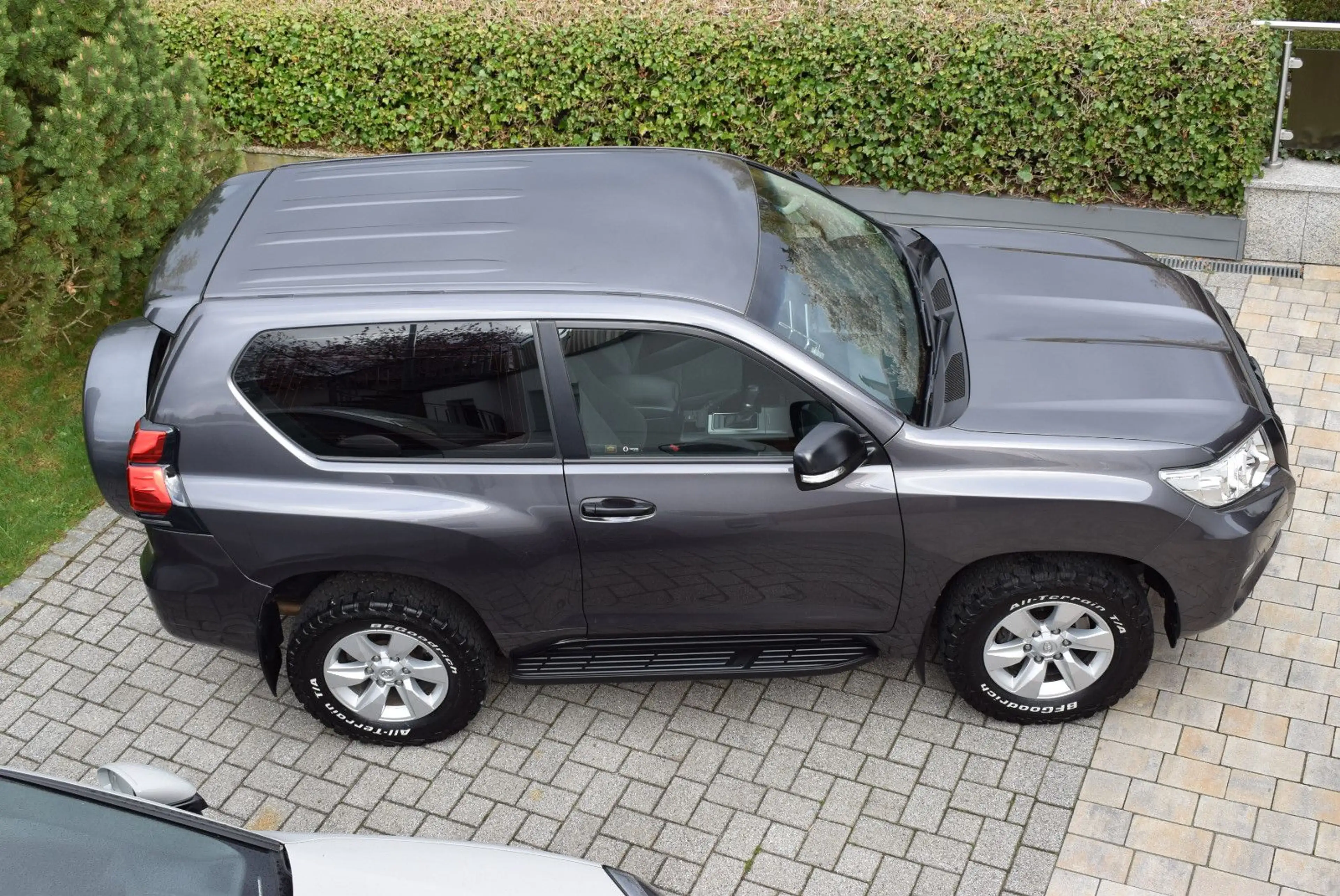 Toyota Land Cruiser / AHK / SH GEPFLEGT — photo 9