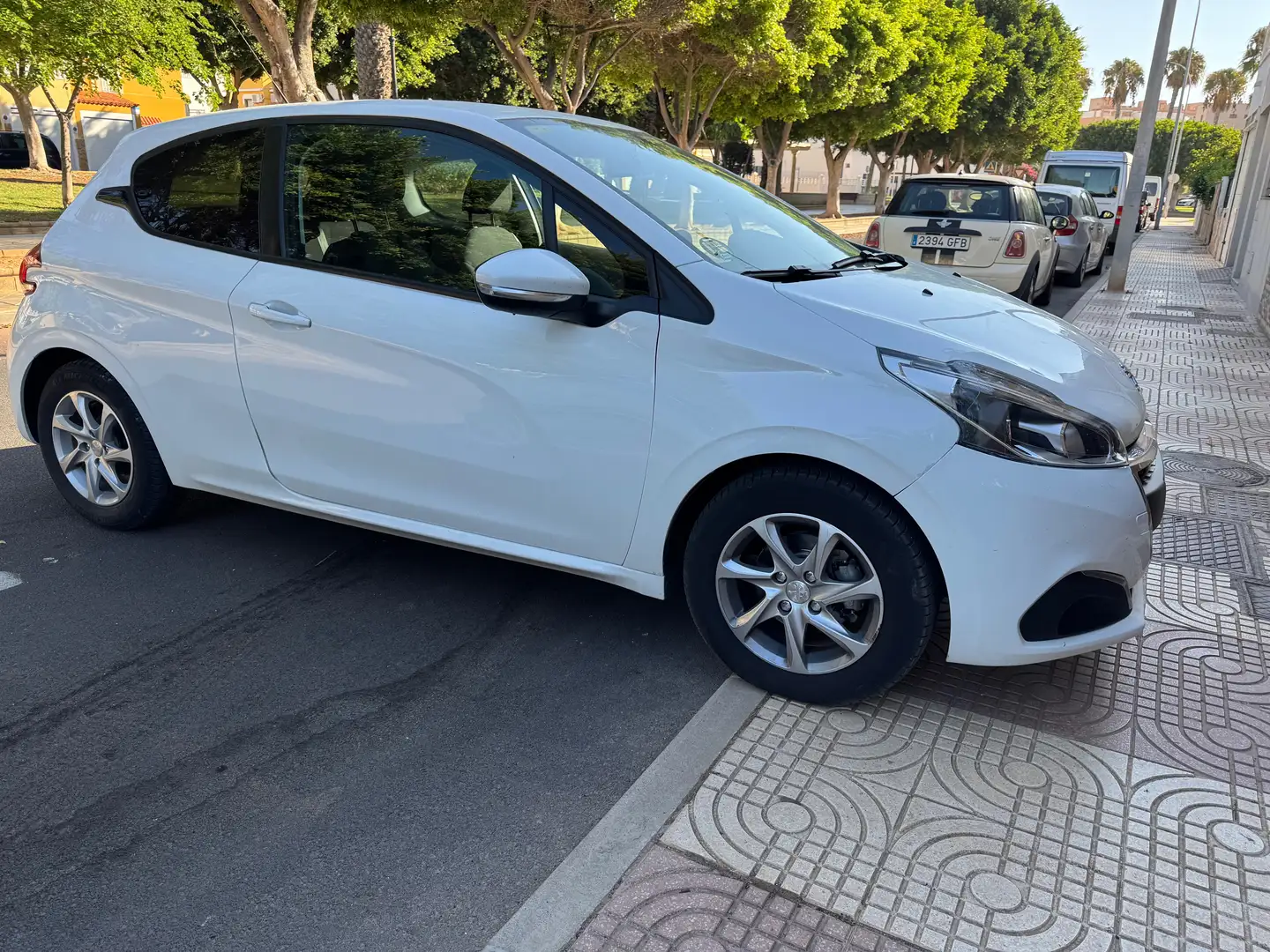 Peugeot 208 208 1.2 PureTech Active 82 Active Blanco - 1