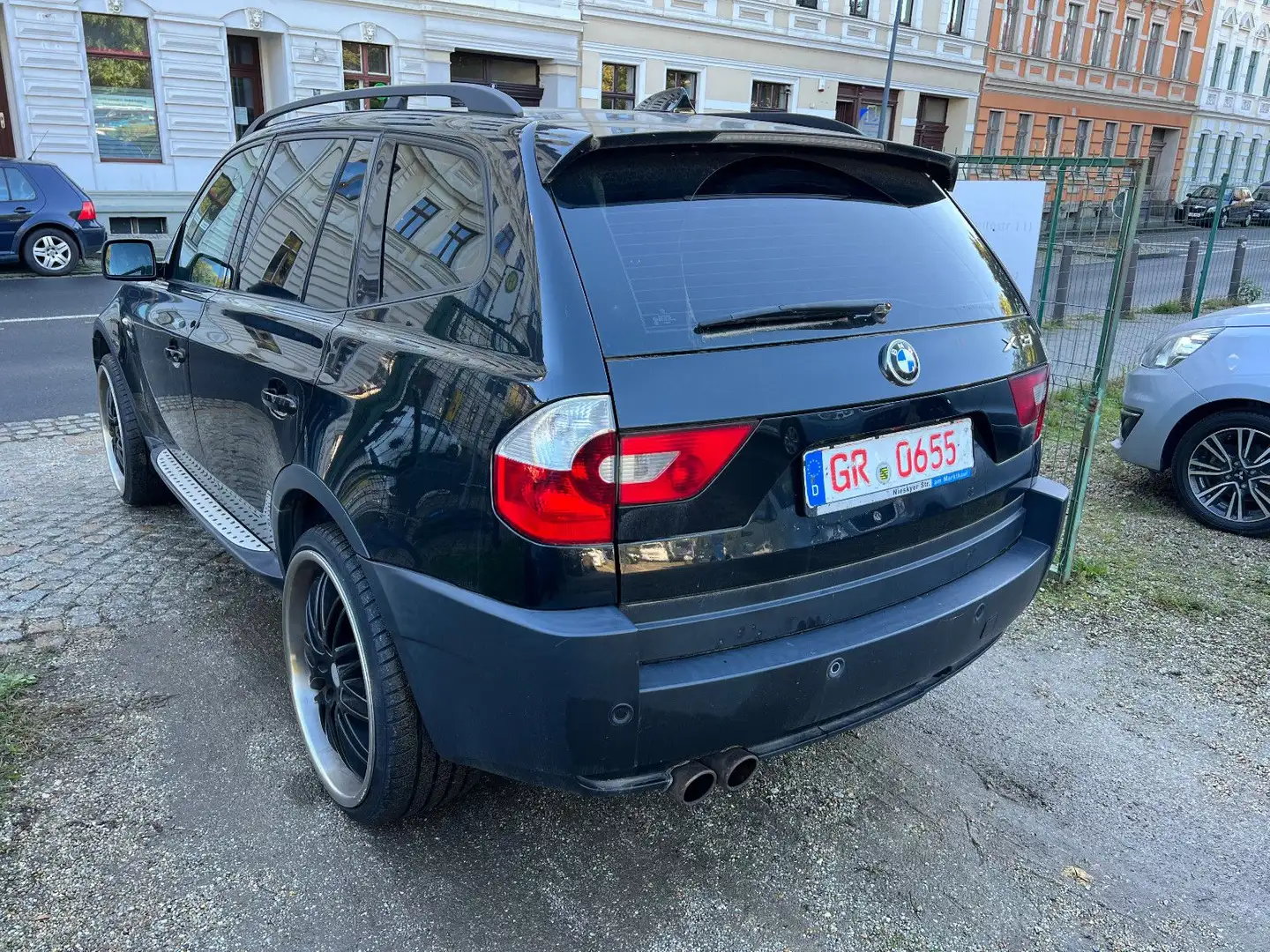 BMW X3 3.0i Ledersitze PDC Schieberdach crna - 2