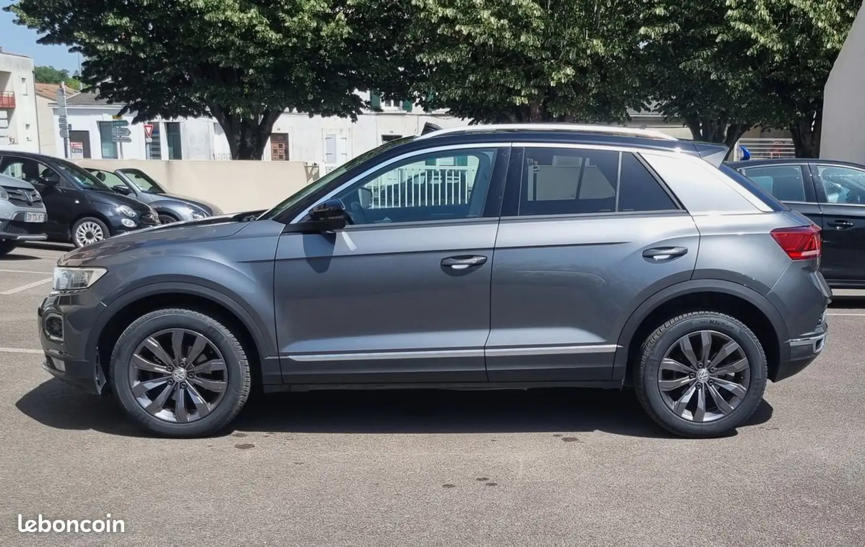 Volkswagen T-Roc 1.5 tsi 150cv carat dsg7 Gris - 2