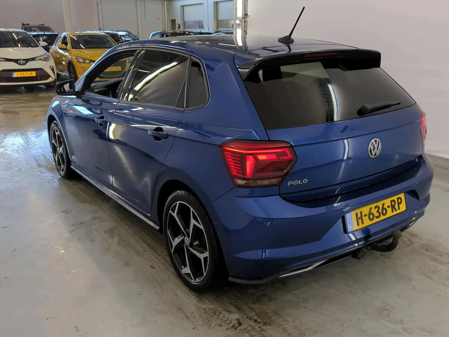 Volkswagen Polo 1.0 TSI 95pk Highline Business R Line 2x | Leder | Bleu - 2