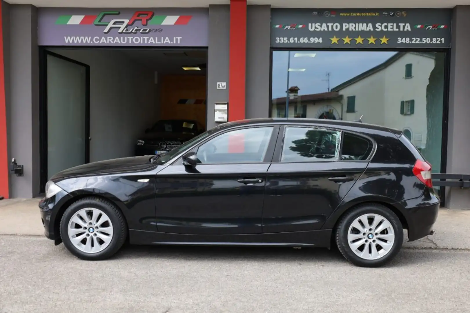 BMW 118 d 5Porte Grey - 2