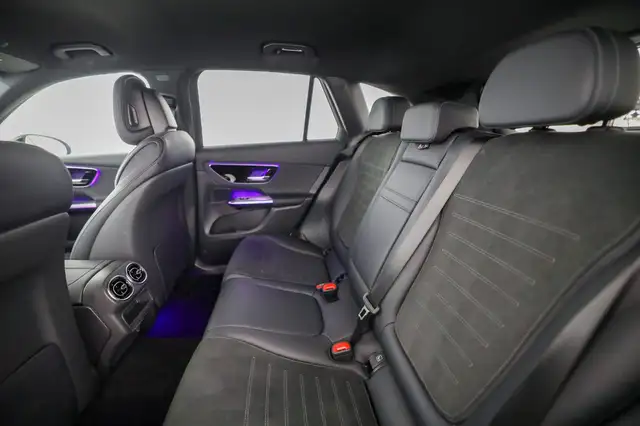Mercedes-Benz GLC 300 de 4MATIC mit EQ Hybrid Technologie Österreich-Edi Ansicht 9