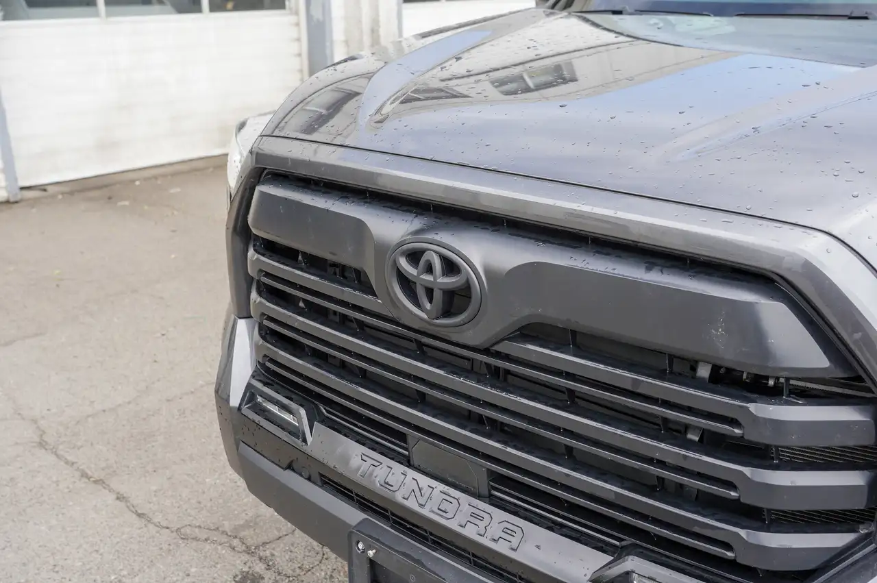 Toyota Tundra photo Toyota Tundra
