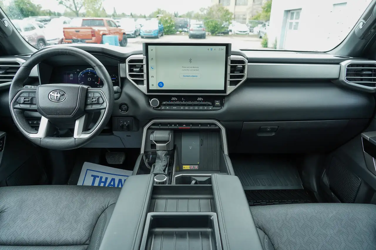 Toyota Tundra photo Toyota Tundra