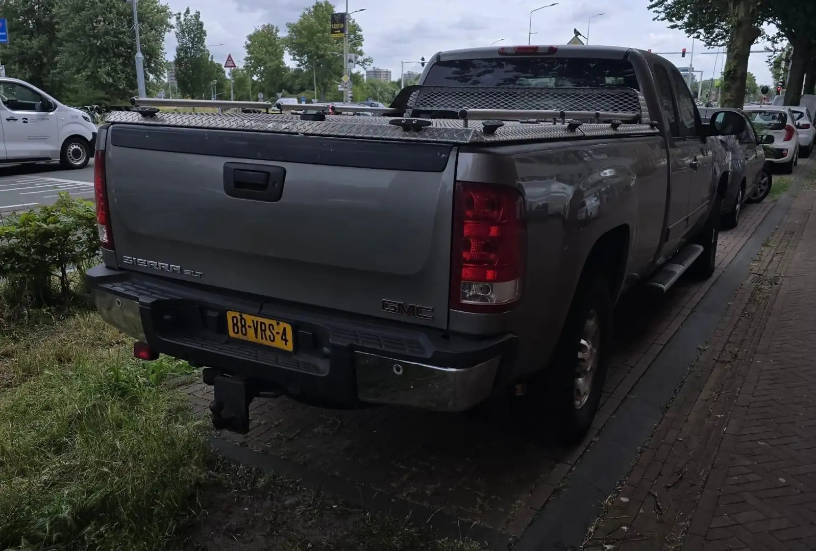 GMC Sierra 2500 HD B rijbewijs Gris - 2