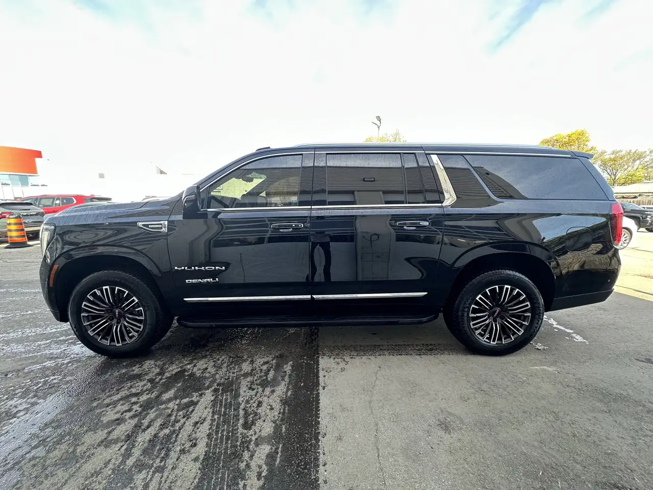 GMC Yukon снимка GMC Yukon
