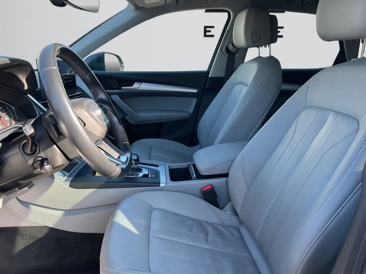 Audi Q5 снимка Audi Q5