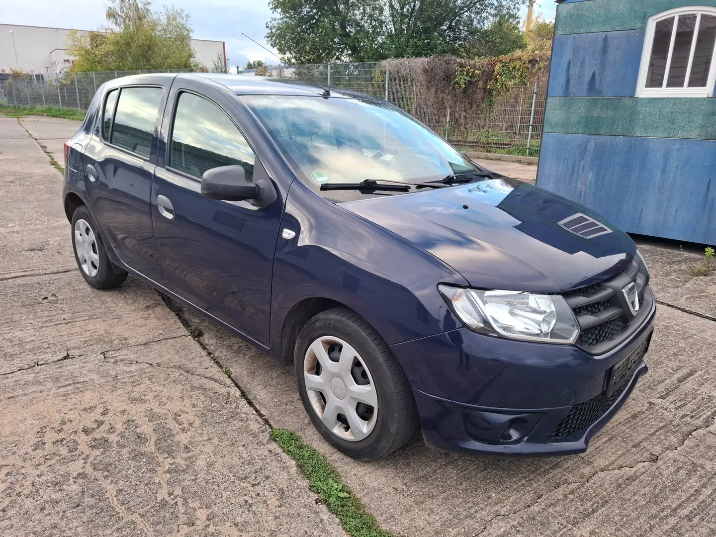 Dacia Sandero Ambiance Blau - 2