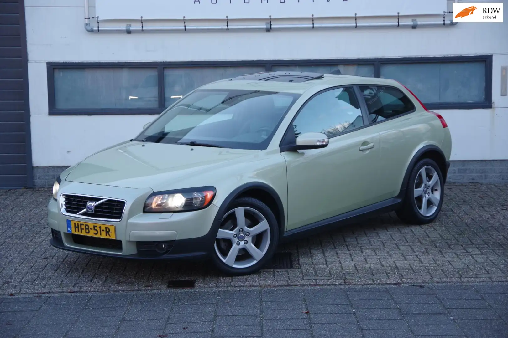 Volvo C30 2.4i Kinetic /Youngtimer/170pk/Automaat/ Groen - 1