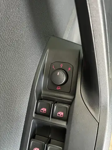 SEAT Ibiza view 9