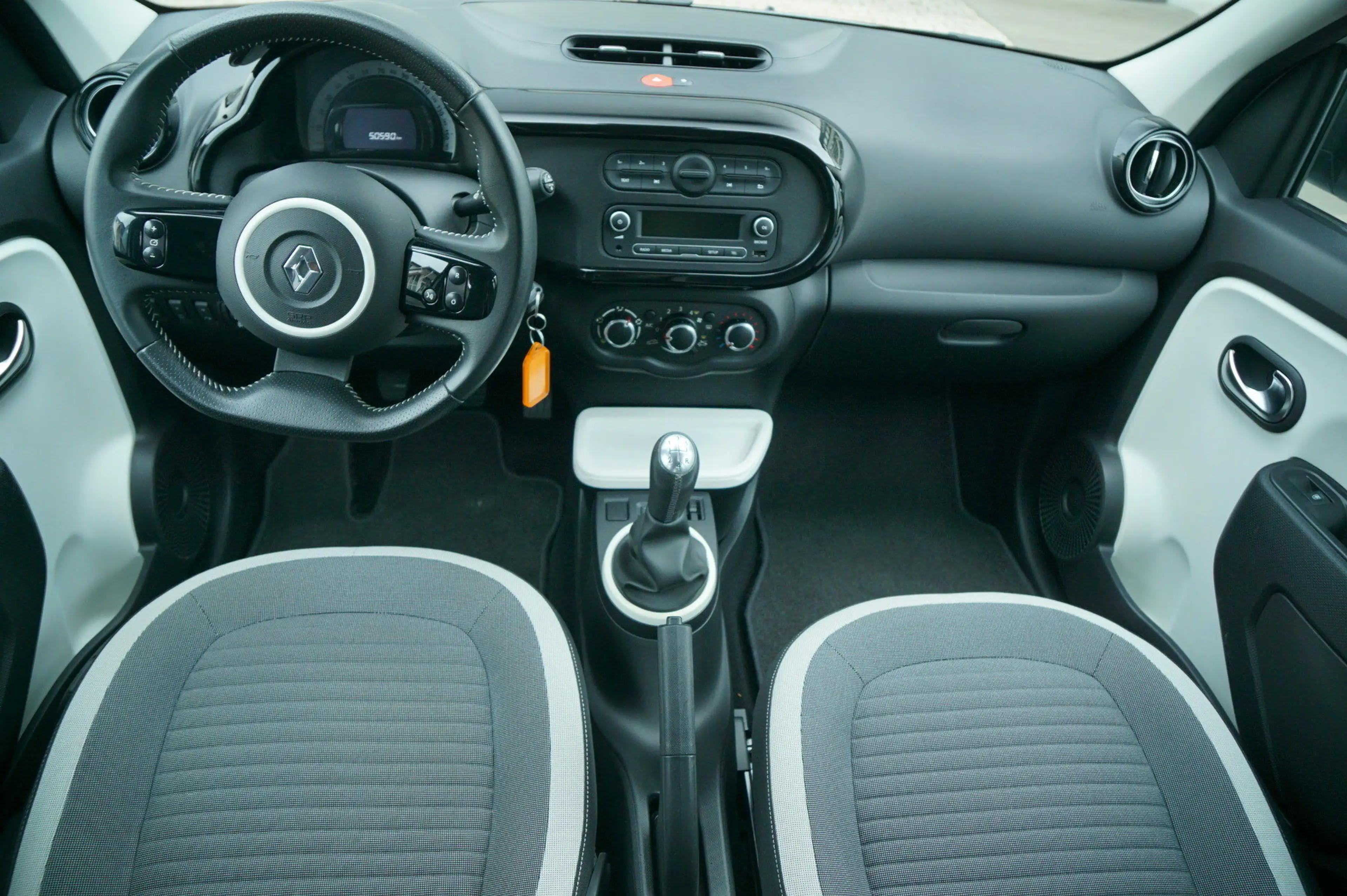 Renault Twingo 1.0 SCe Luxe Faltdach, Sitzheizung, WKR — photo 13