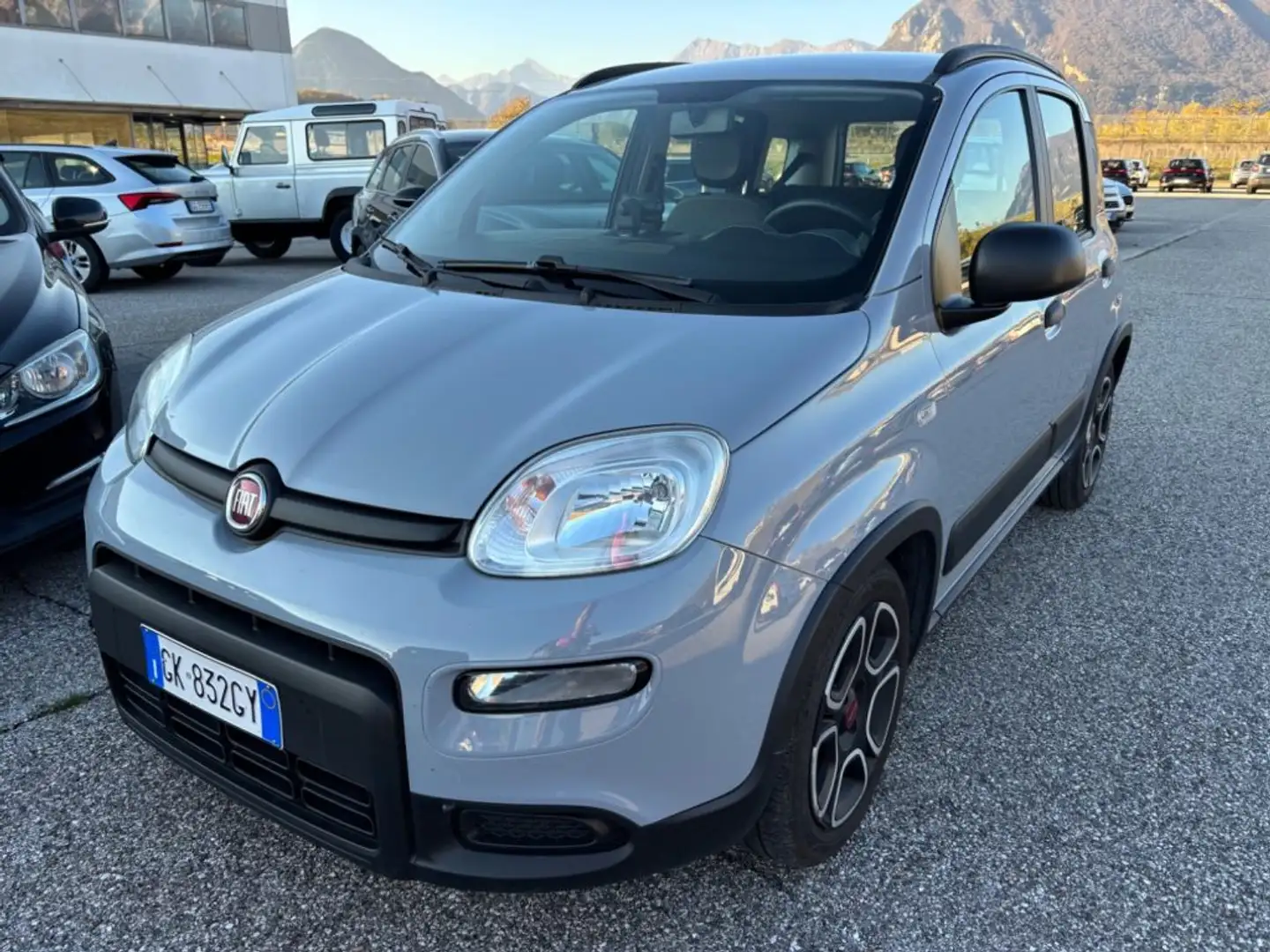 Fiat Panda 1.0 FireFly S&S Hybrid City Life Grijs - 1