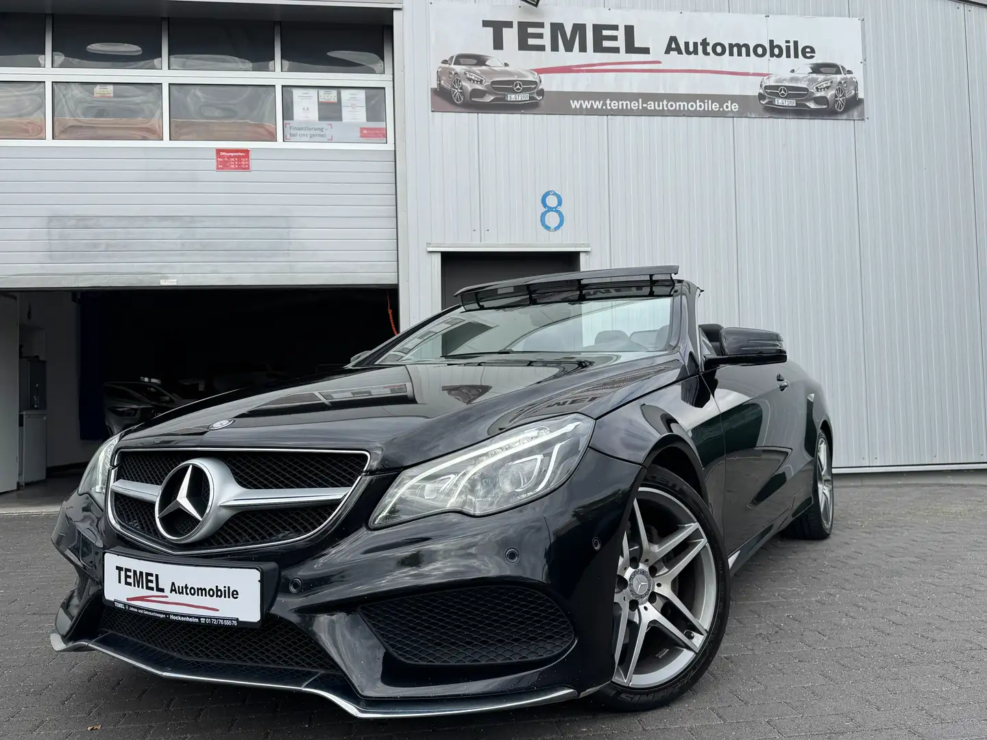 Mercedes-Benz E 220 E 220 d AMG SPORTPAKET*9-G*COMAND LED AIRSCARF Schwarz - 1