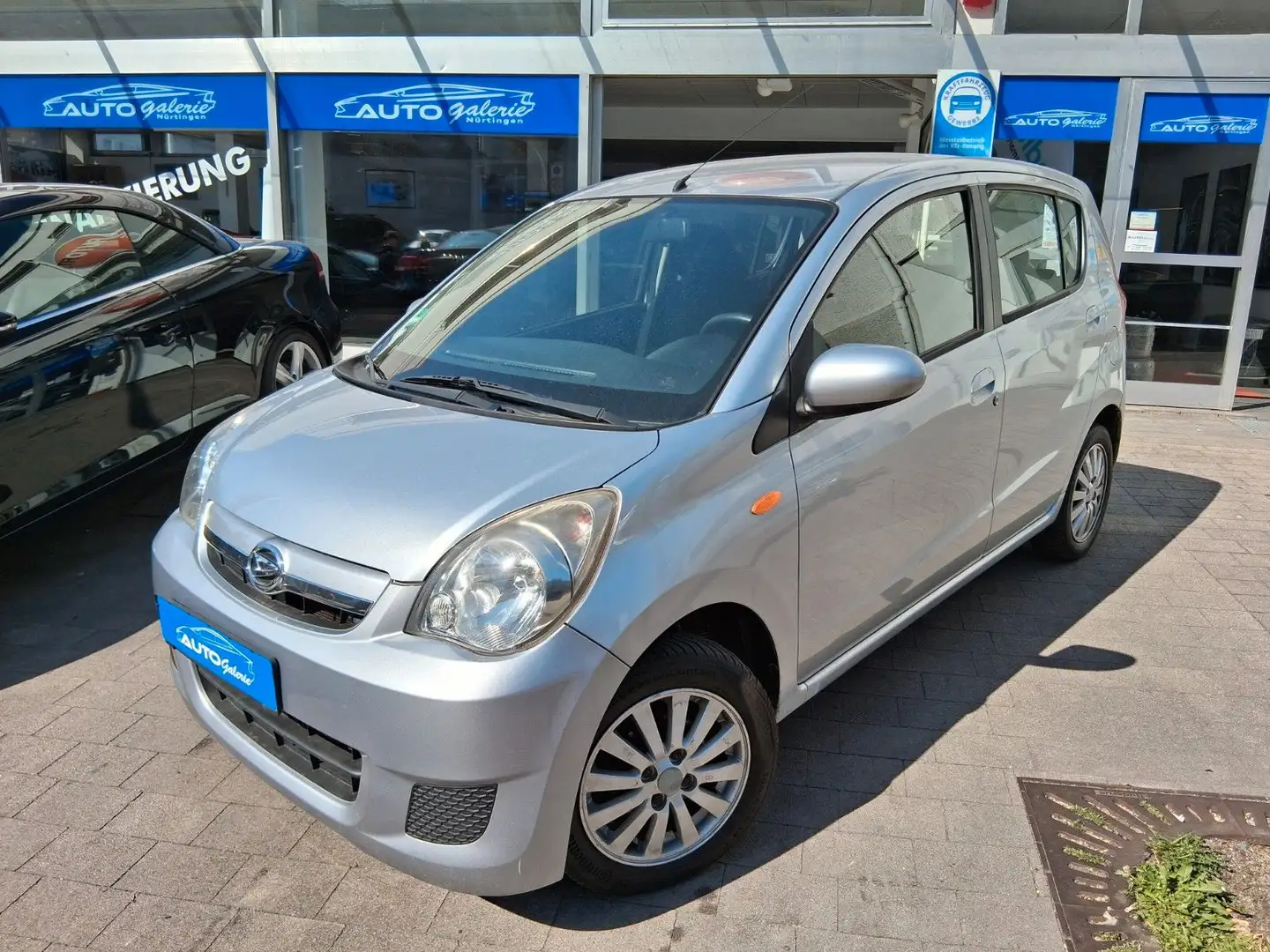Daihatsu Cuore /Automatik/I Hand/Wenigkm/Tüv Neu/ Silber - 1