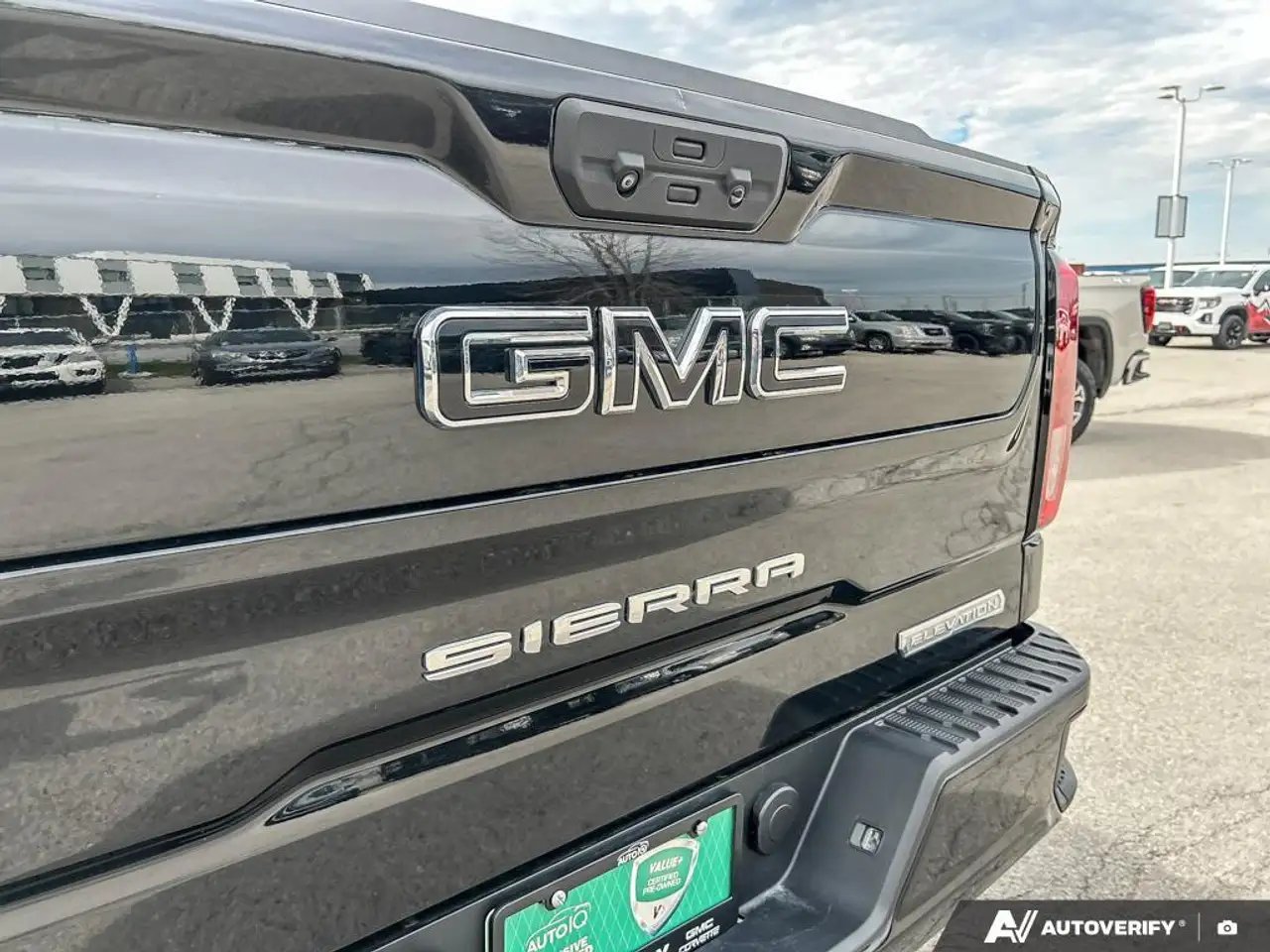 GMC Sierra 1500 снимка GMC Sierra 1500