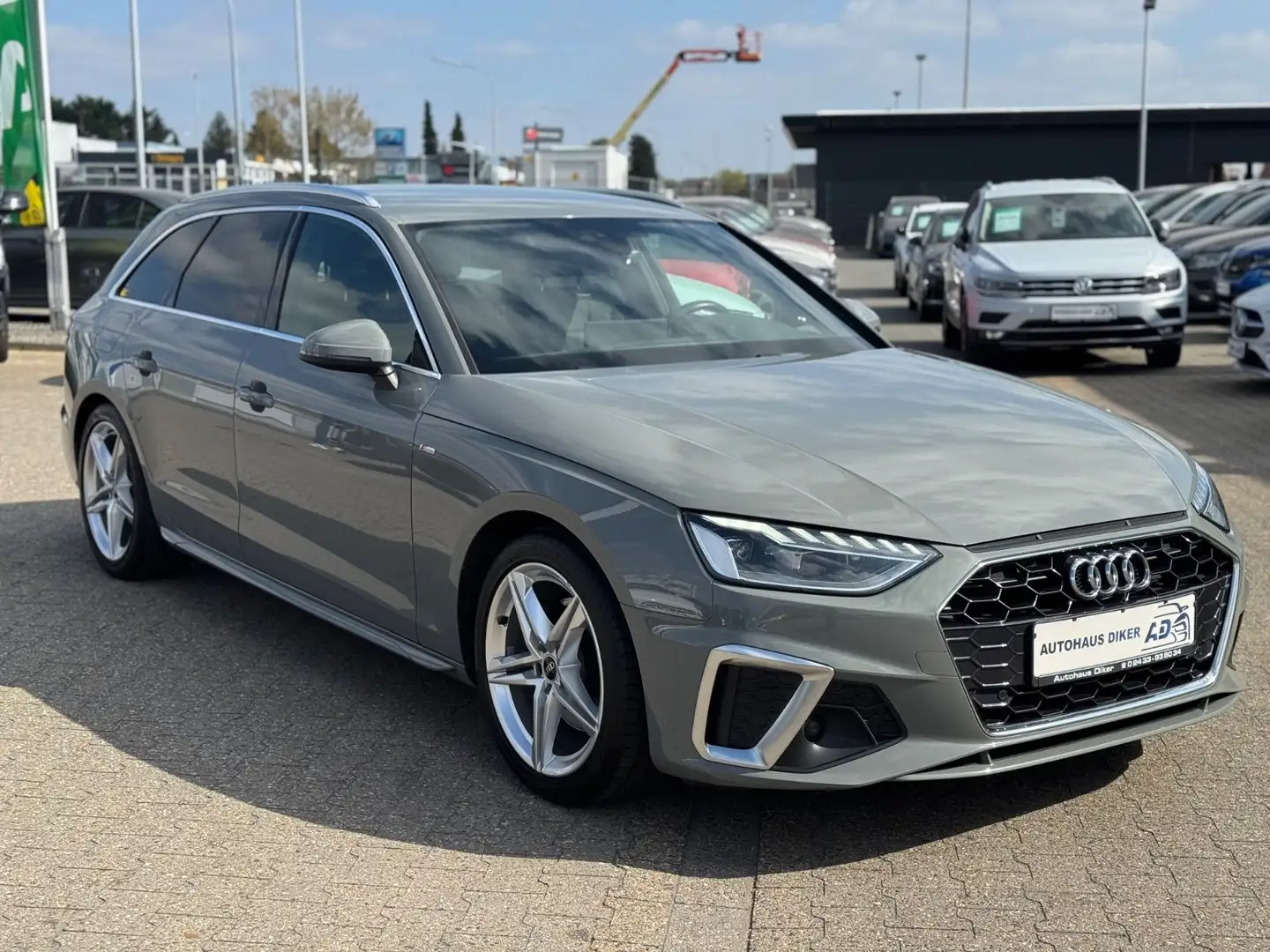 Audi A4 Avant 35 TDI S line Gris - 2