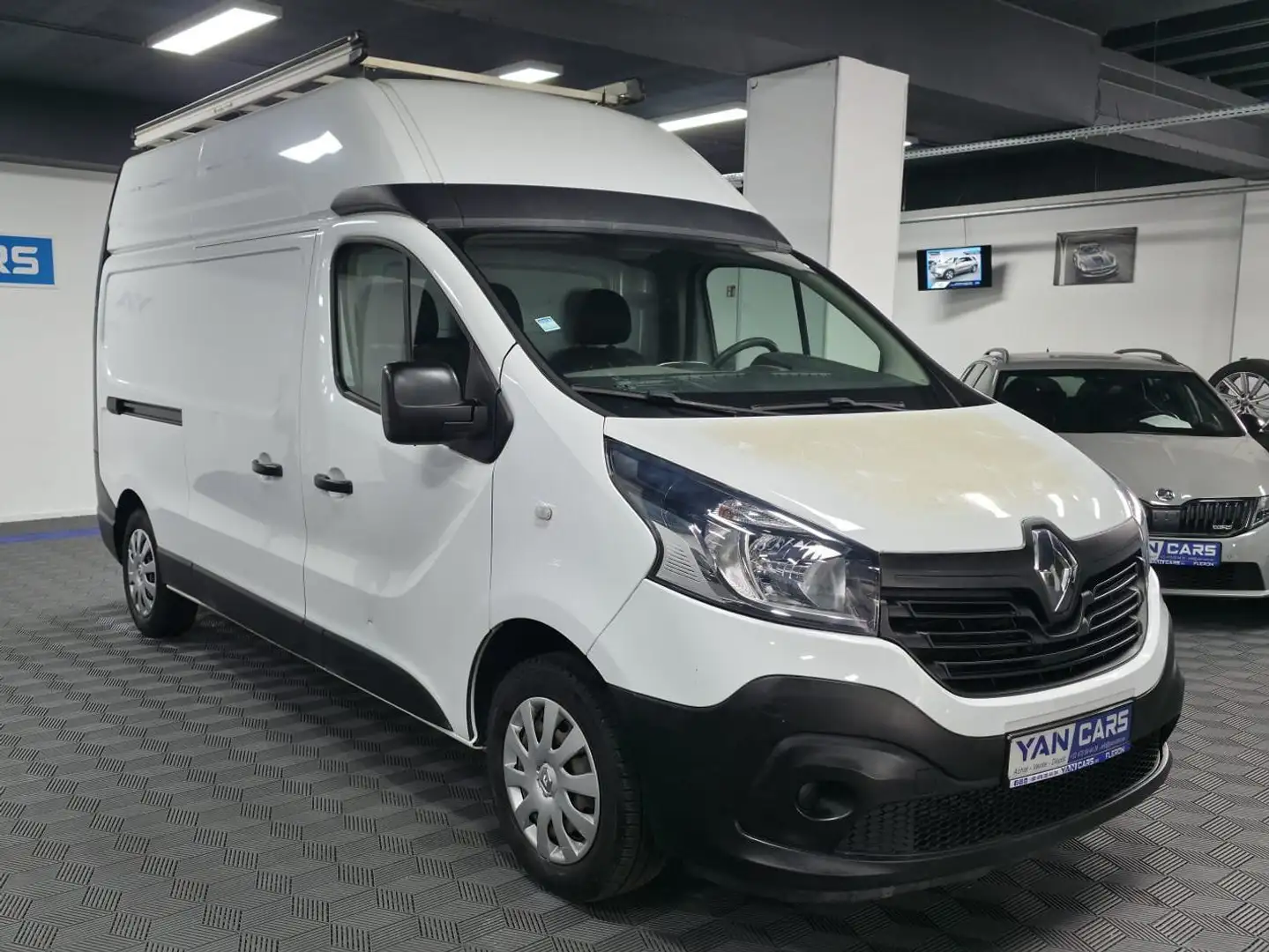 Renault Trafic * L2H3 * 1.6 dCi * CAMERA + CRUISE + OPT * Blanc - 2