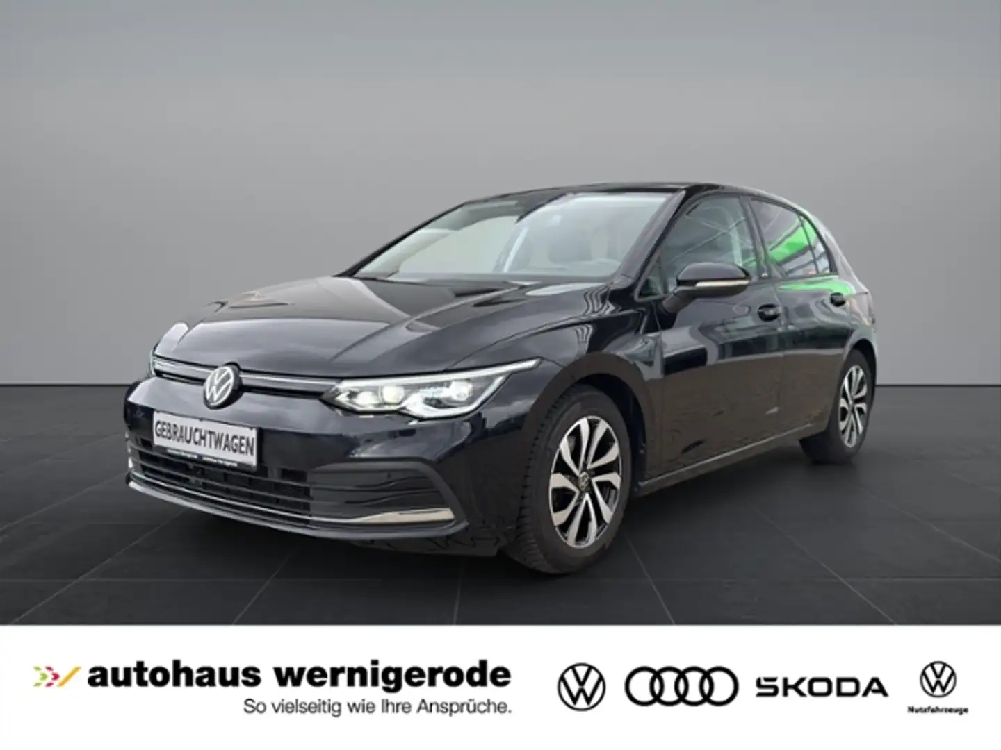 Volkswagen Golf VIII 2.0TDI DSG Active Matrix/Pano/AHK/HUD Schwarz - 1