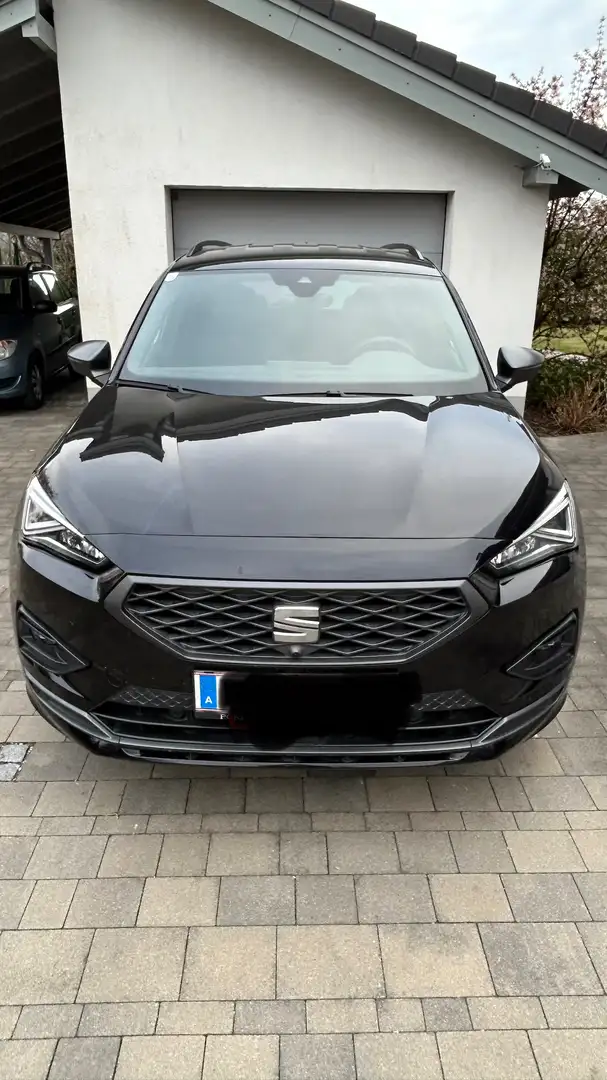 SEAT Tarraco Plug In-Hybrid, FR-Line Schwarz - 1