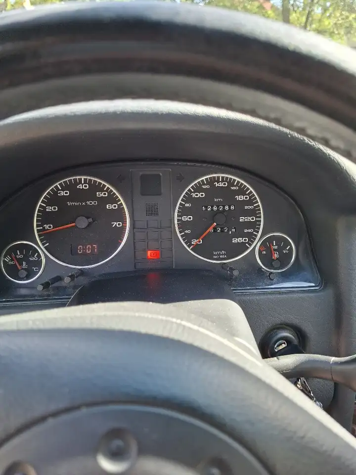 Audi Cabriolet 2.6 (E), foto 6