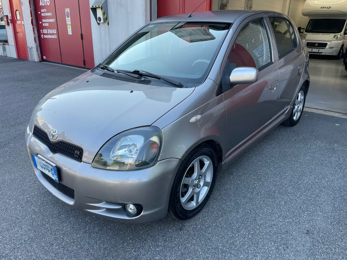Toyota Yaris Yaris I 1999 5p 1.5 ts - 1