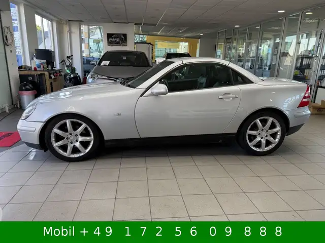 Mercedes-Benz SLK view 7